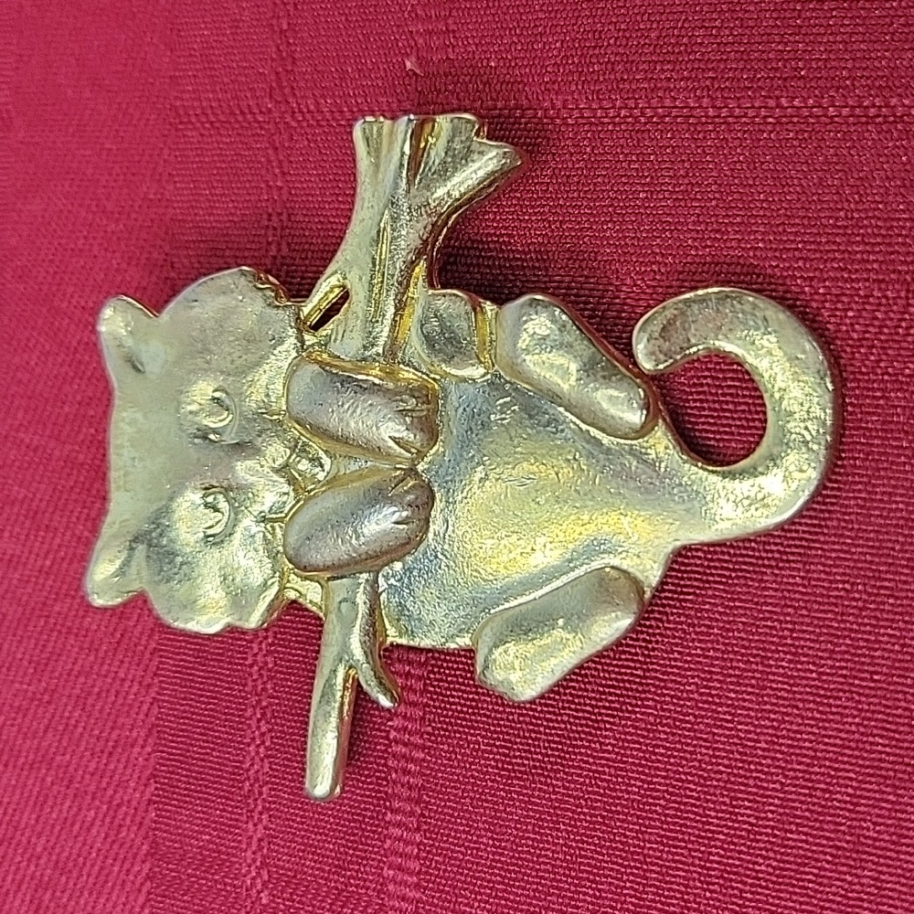 Vintage Cat Brooch
